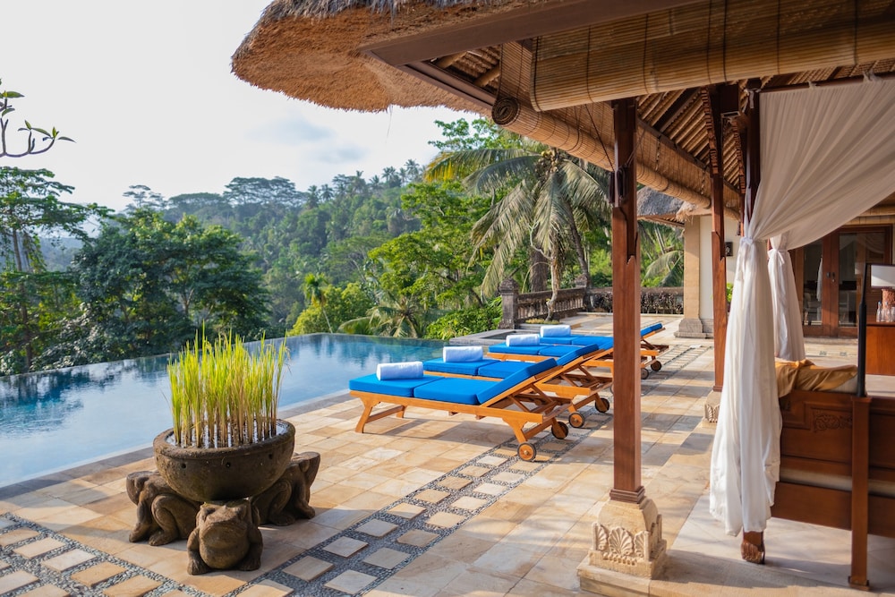 Maharani Two Bedroom Villa with Private Pool - Photo 16