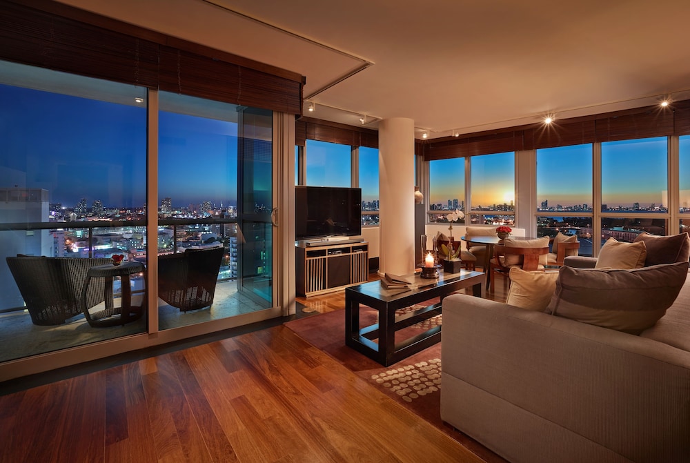 Ocean Suites, Two Bedroom Suite City & Ocean View photo 2