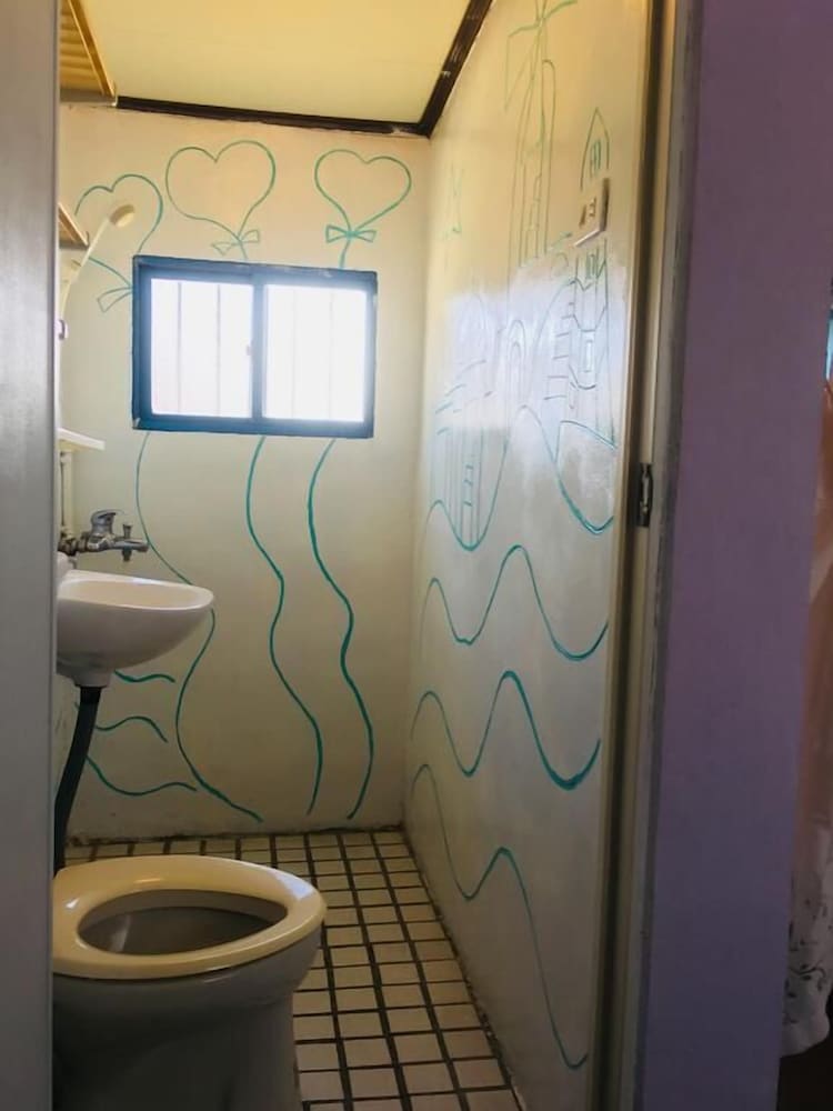 Basic Triple Room photo 2