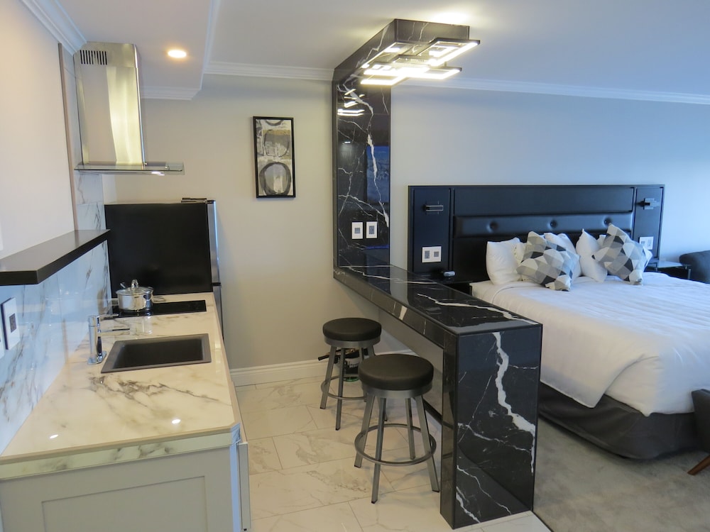 Signature Studio
