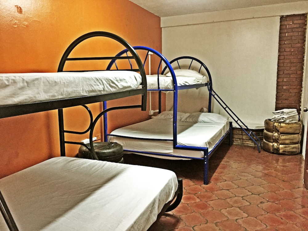 Economy Shared Dormitory, Mixed Dorm (4 Beds, 4 Guests) photo 1