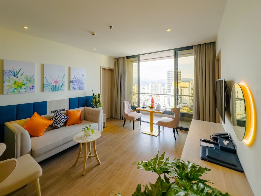 Art Family Two Bedroom