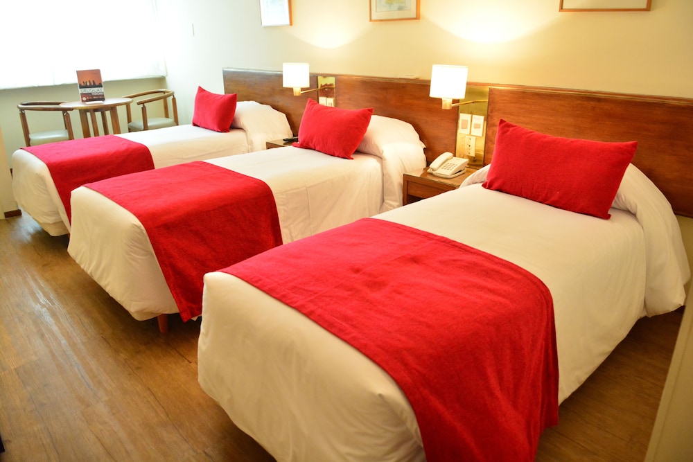 Triple Room, 3 Twin Beds photo 1