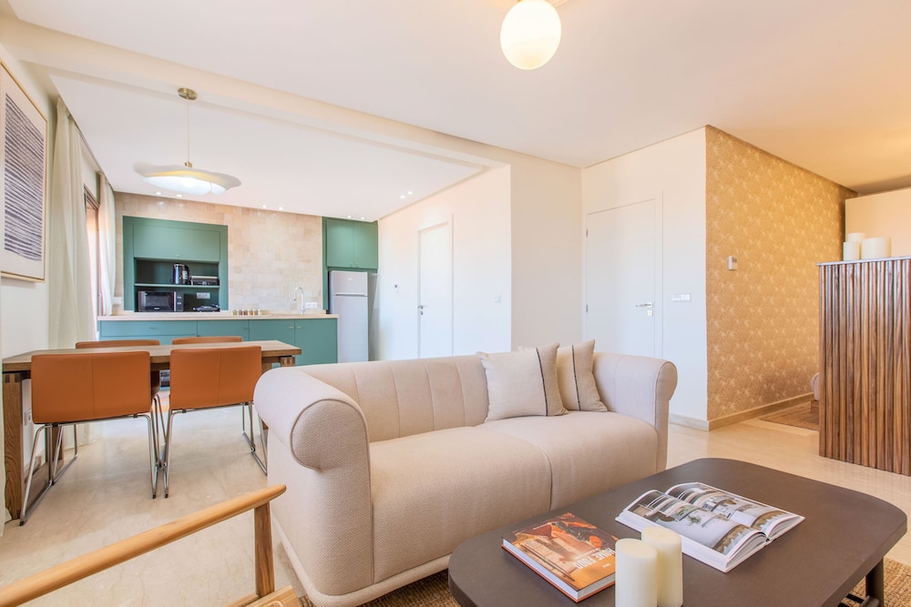 Classic Apartment, 1 Bedroom, Balcony
