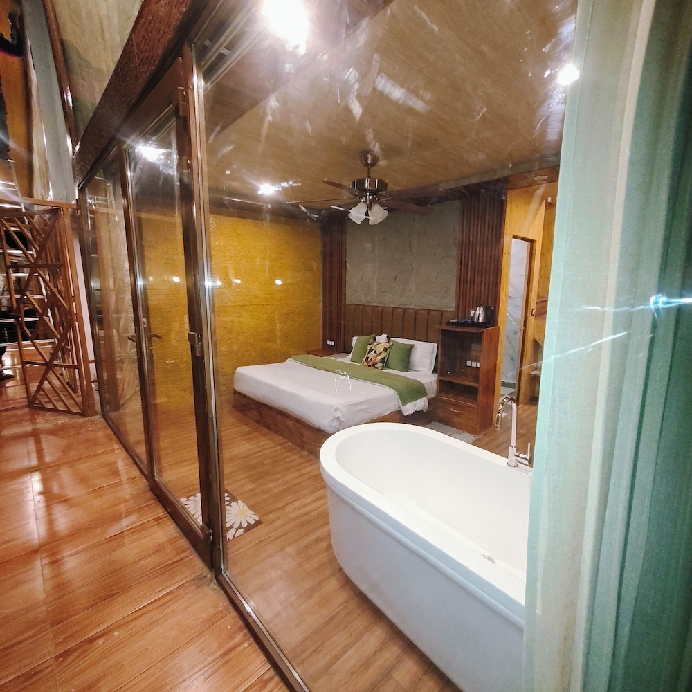 Deluxe Twin Room - Photo 19