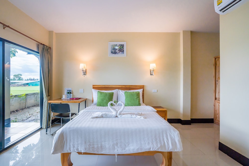 Deluxe Double Room photo 2