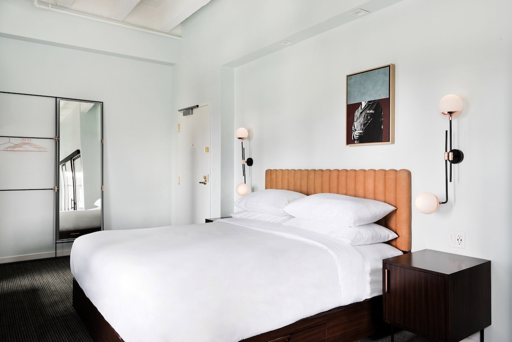 Room, 1 King Bed, City View