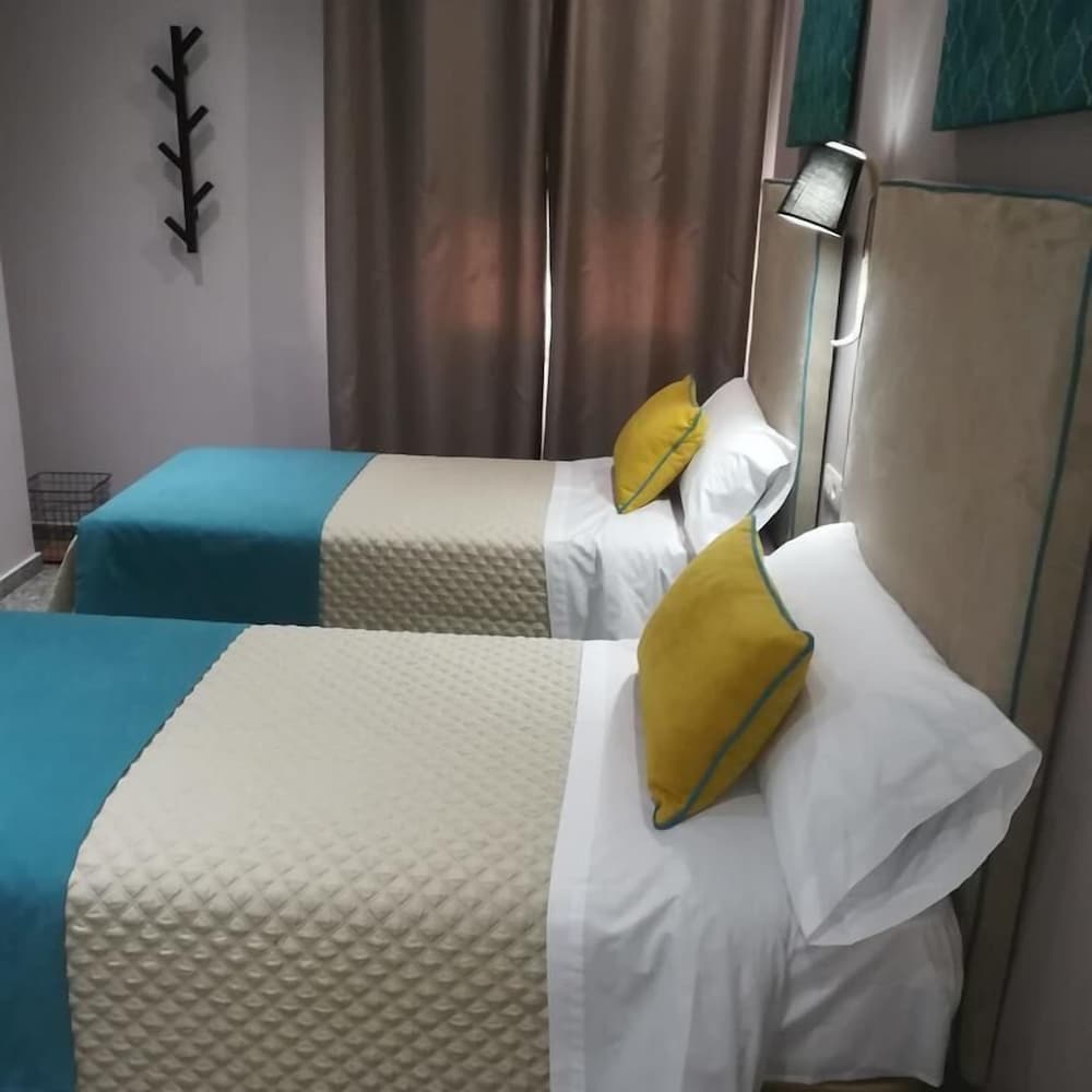 Habitación Doble Estándar o con Dos Camas Individuales.