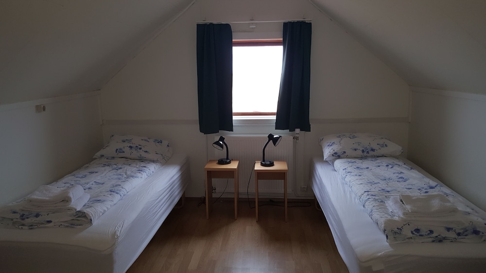 Standard Double or Twin Room, Shared Bathroom photo 1