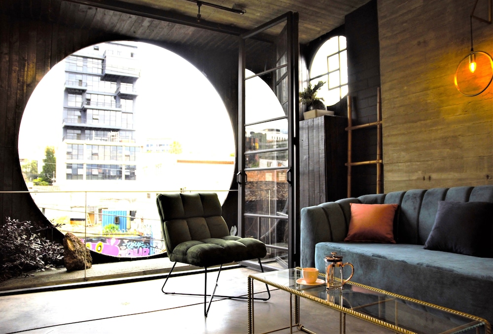 Loft 13: Deluxe Loft, 1 Bedroom, 2 Bathrooms, City Views