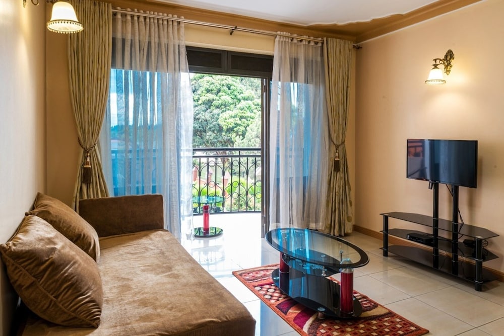 Apartment, 2 Bedrooms, Balcony, Garden View