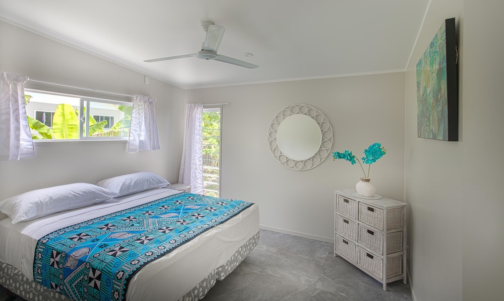 2 Bedroom Bungalow photo 2