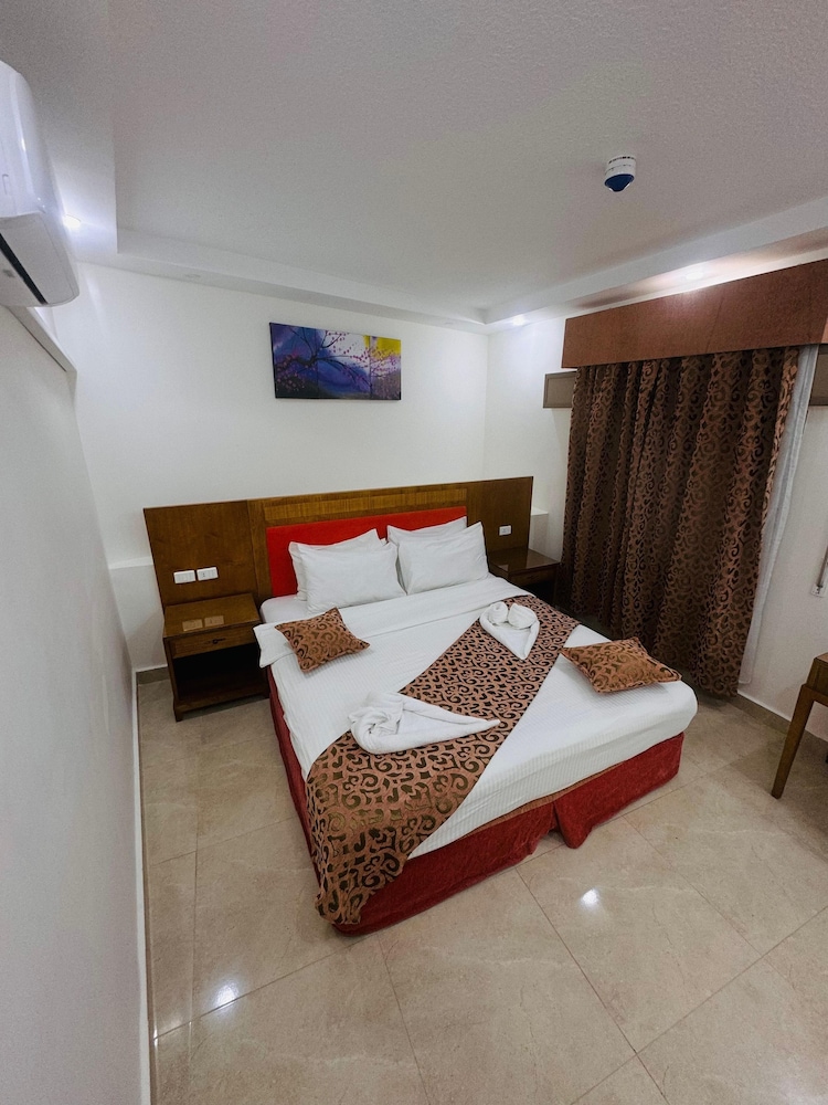 Economy Double Room photo 3