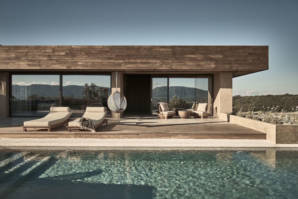 Presidential Suite, Private Pool