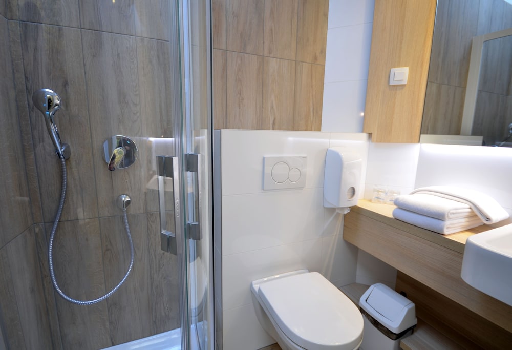 Classic Twin Room, Private Bathroom photo 3