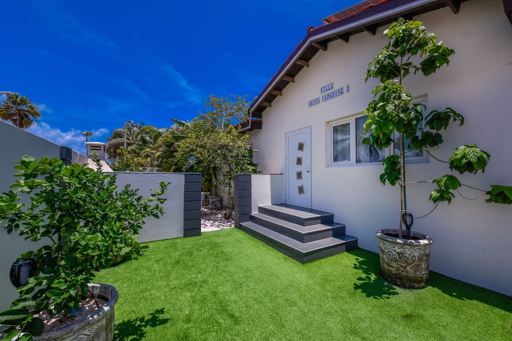 Pool side Villa 2 with private Garden Hot Tub XXL photo 2