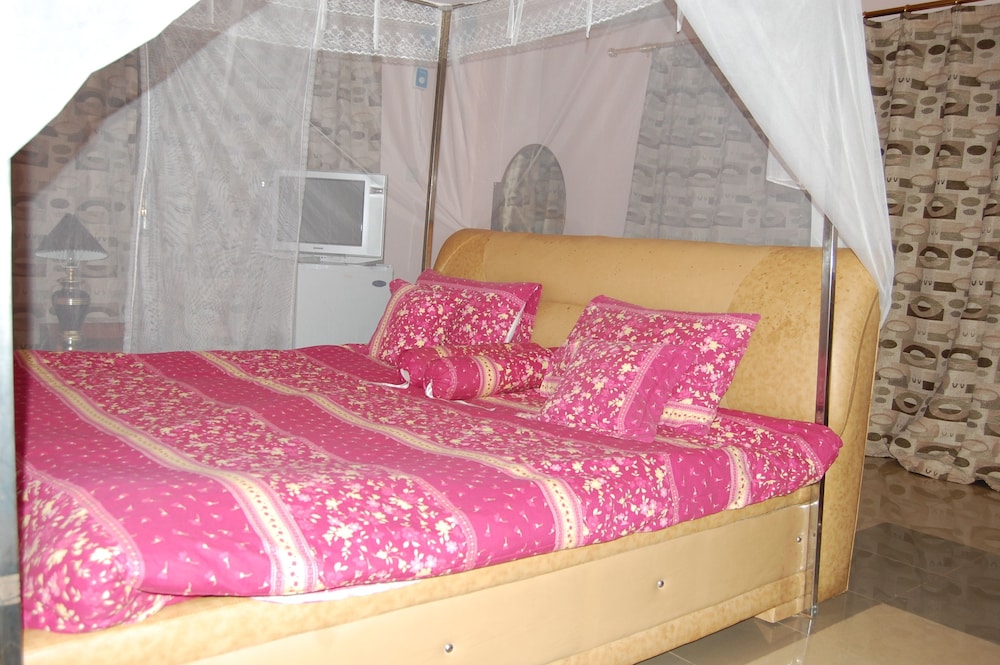 Standard Twin Room photo 2