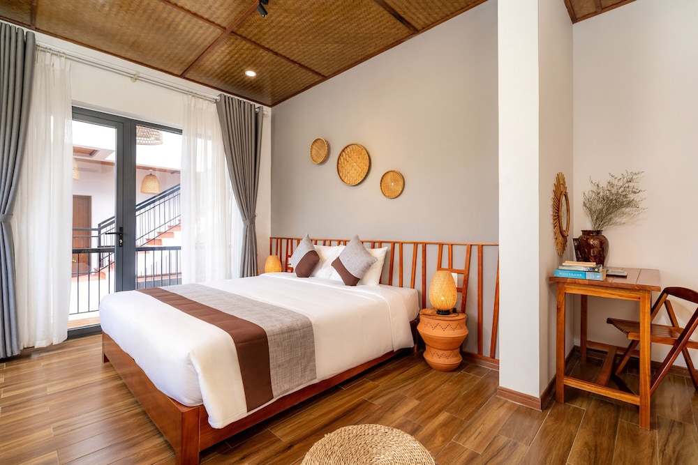 Deluxe Room, 1 King Bed
