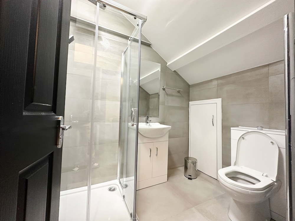 Apartment, Private Bathroom (Apartment 5 ) - Photo 13