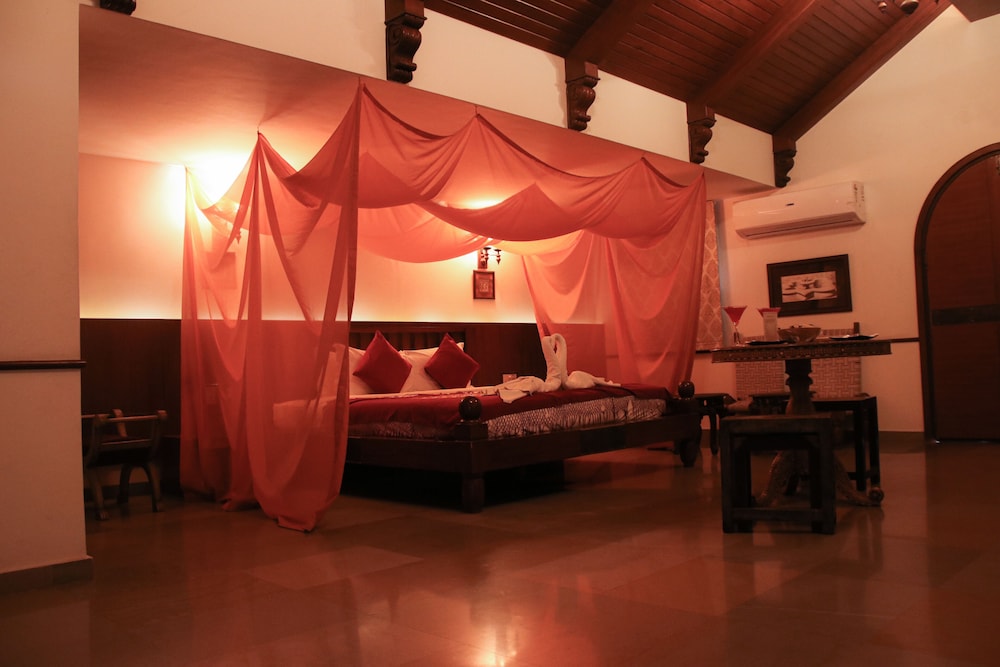Pranay Vilas Honeymoon Suite photo 2