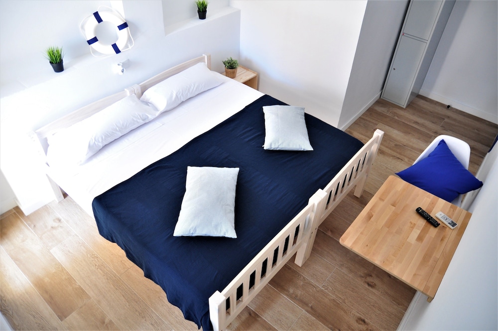 Habitación Doble Básica, Balcón