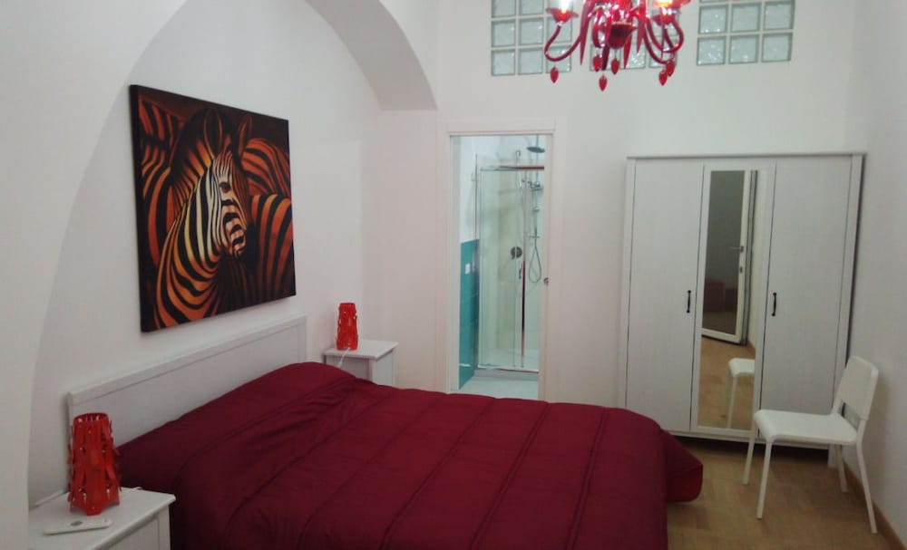 Double Room (Red)