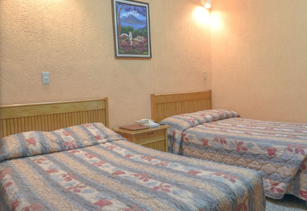 Standard Double Room, 2 Double Beds photo 3