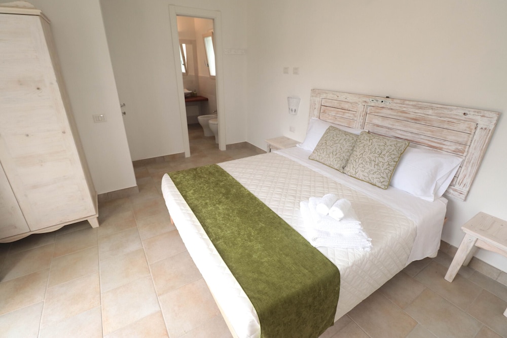 Double Room, Ensuite, Garden View photo 2