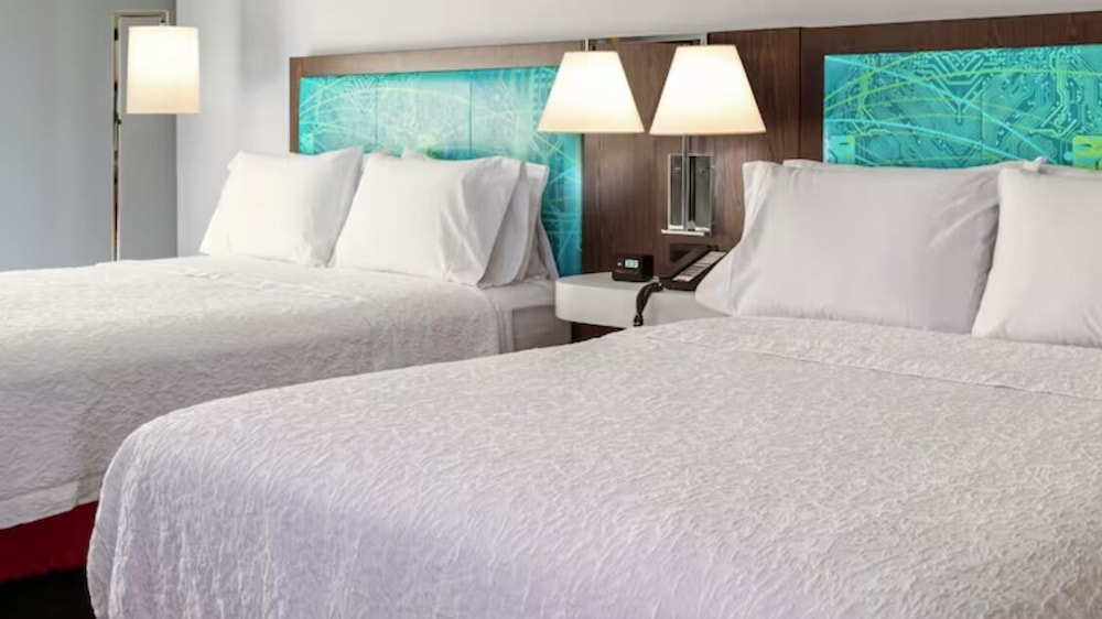 Room, 2 Queen Beds, Accessible (Roll-In Shower) - Photo 7
