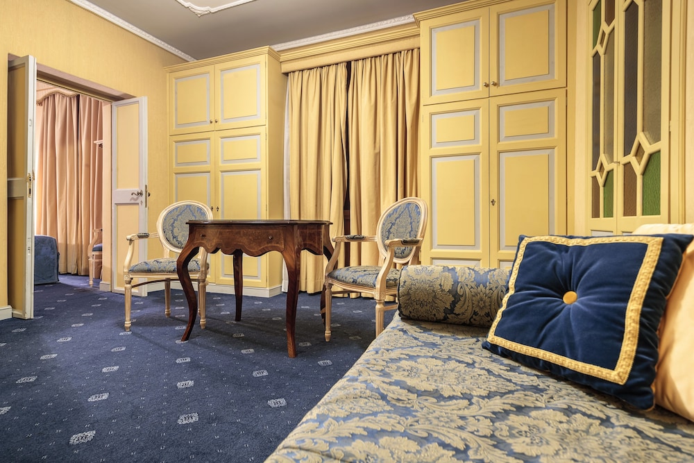 Suite (Villino Annex -out main gate- up to 4 people)