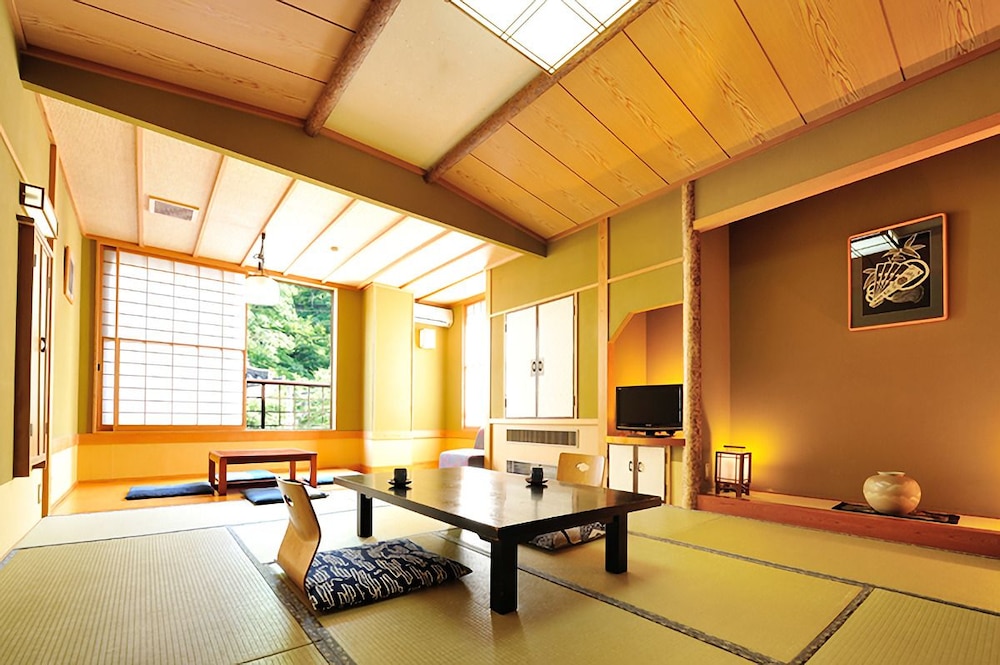 Japanese-Style Standard Room (Shared Bathroom)