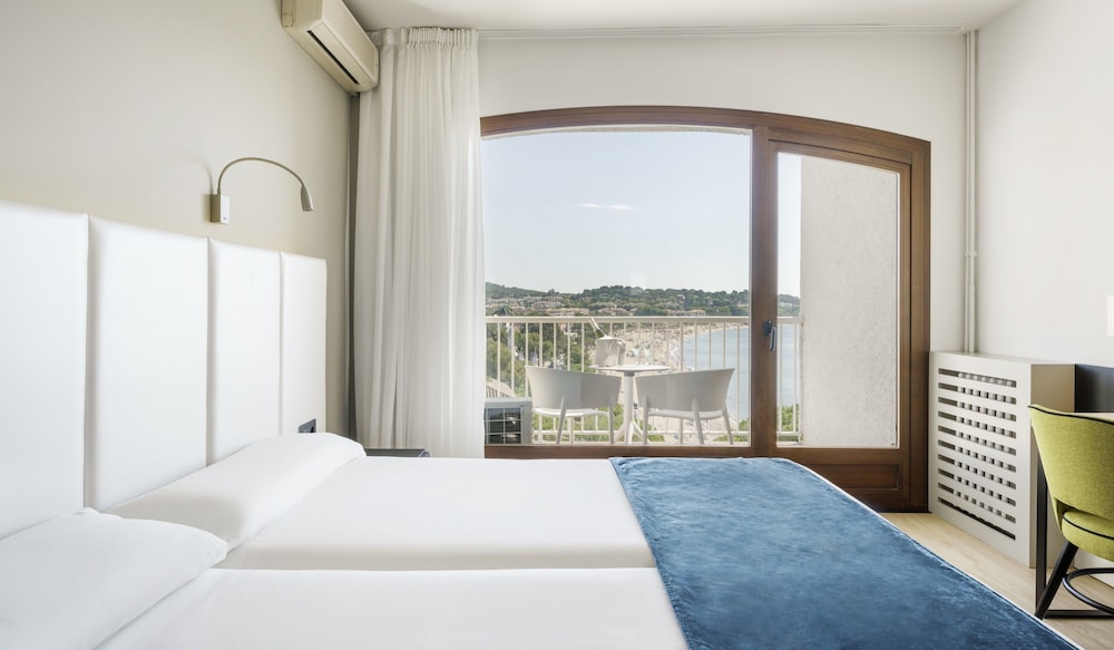 Superior Room, Sea View, Tower - Photo 3