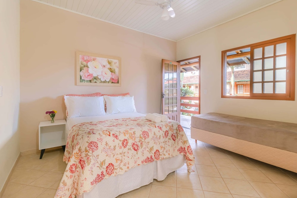 Traditional Apartment, 1 Bedroom, Kitchen photo 3