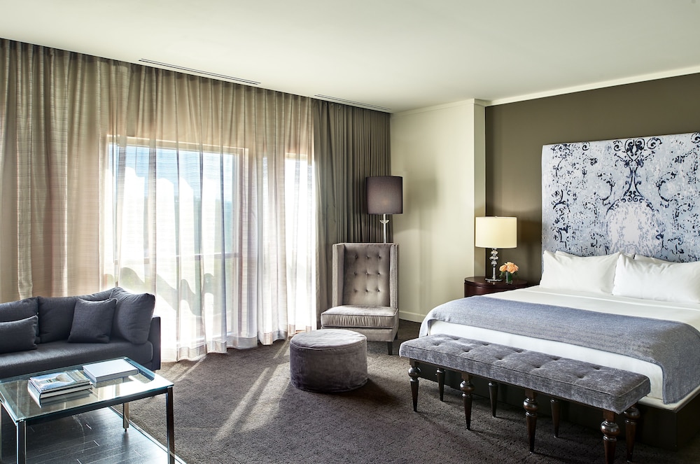 Suite, 1 King Bed