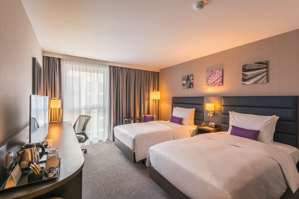 Room, 2 Queen Beds, Non Smoking