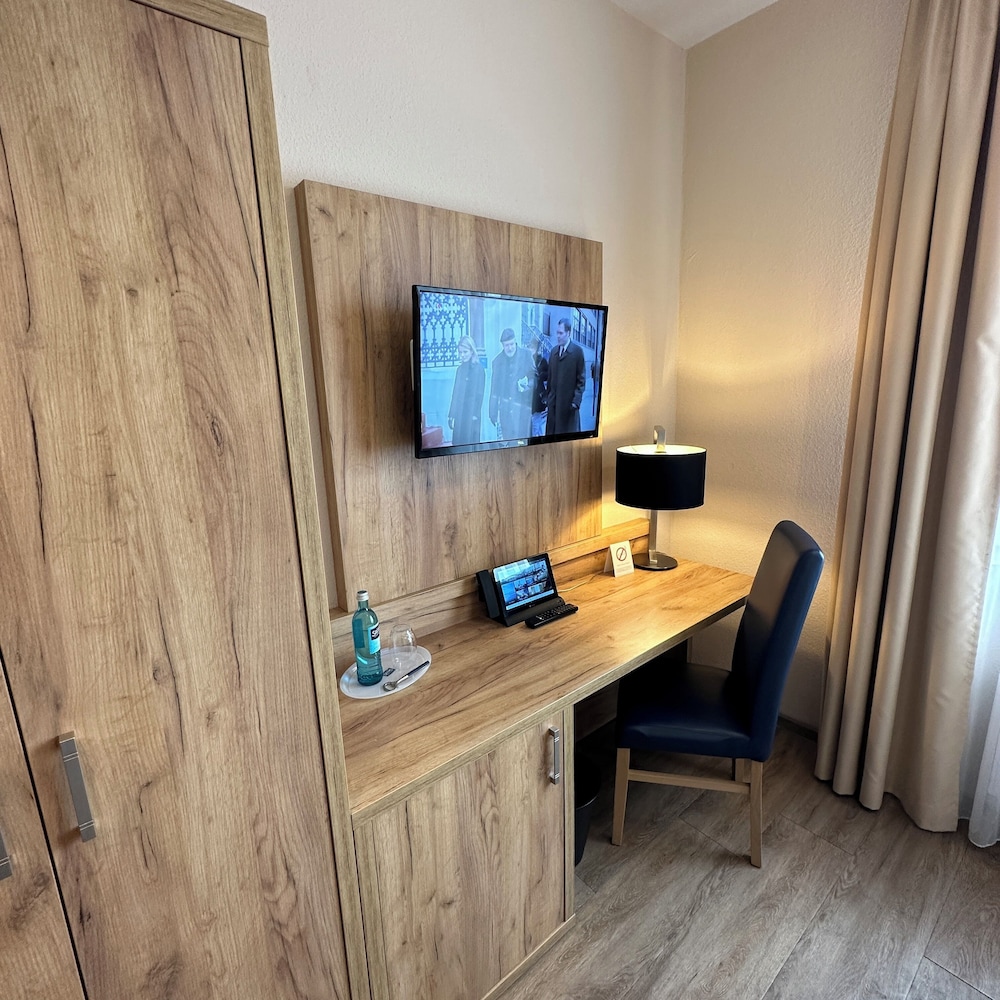 Standard Single Room photo 3