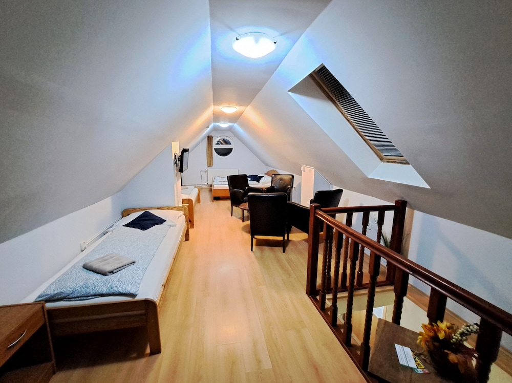 Standard Triple Room photo 1