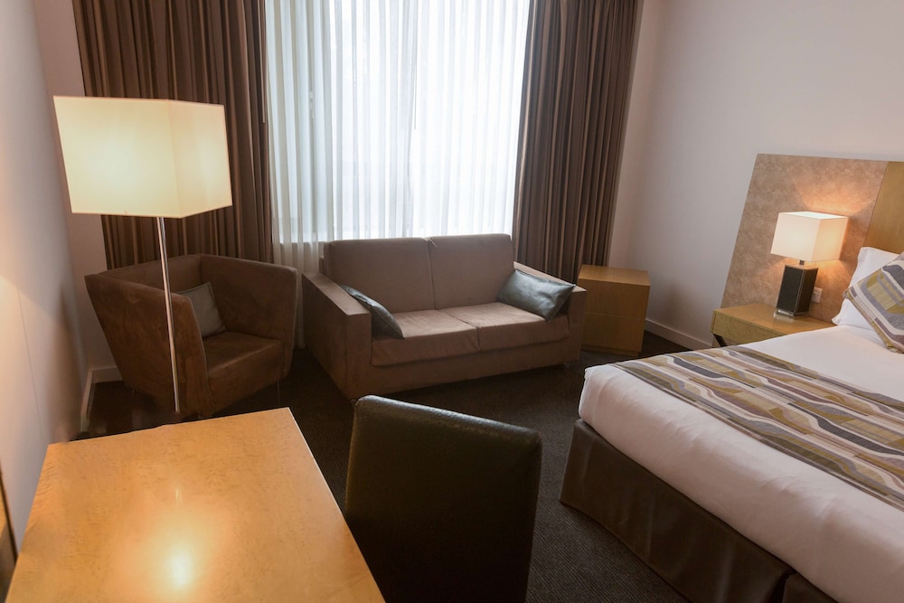 Executive Room, 1 King Bed photo 3