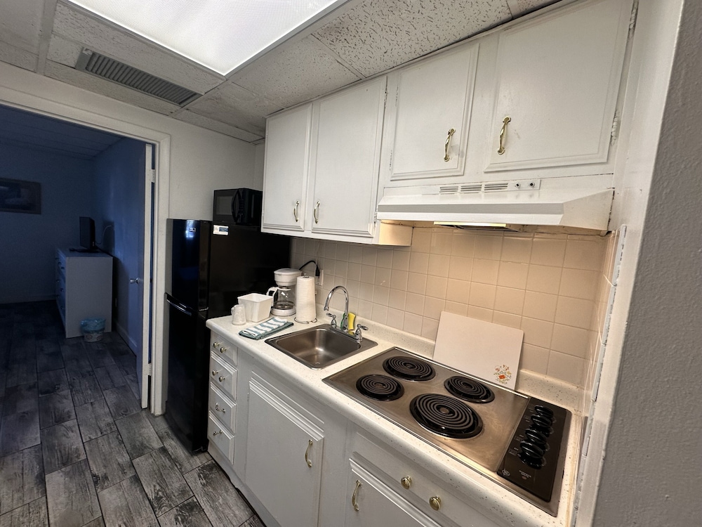Deluxe Studio Suite, 1 Bedroom photo 2