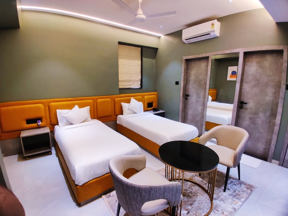 Executive Room, City View