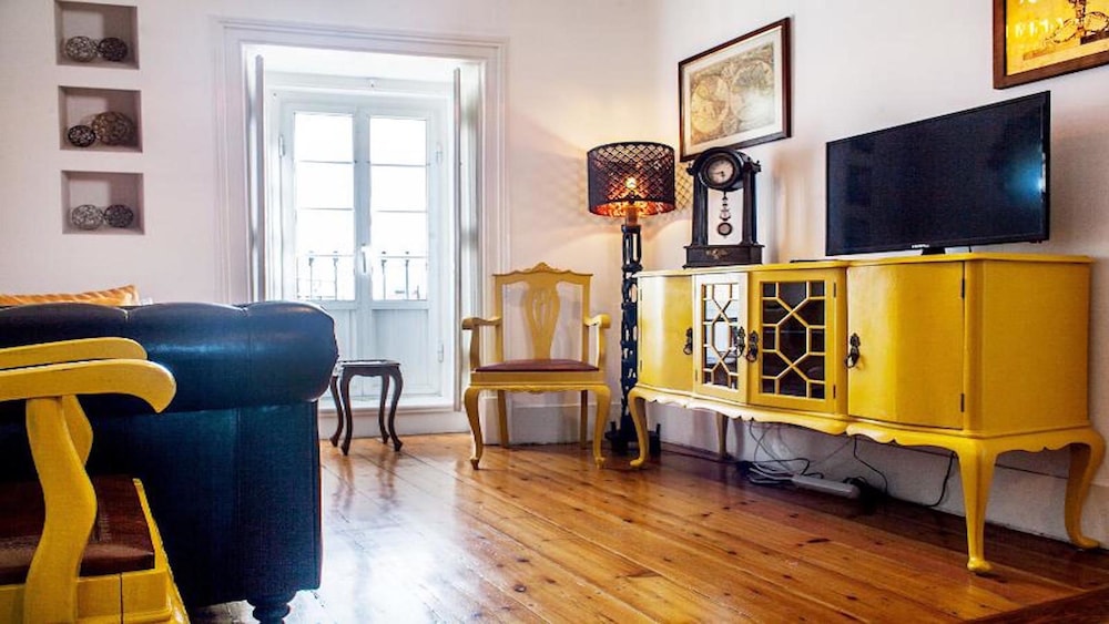 Apartment, 4 Bedrooms, City View photo 2