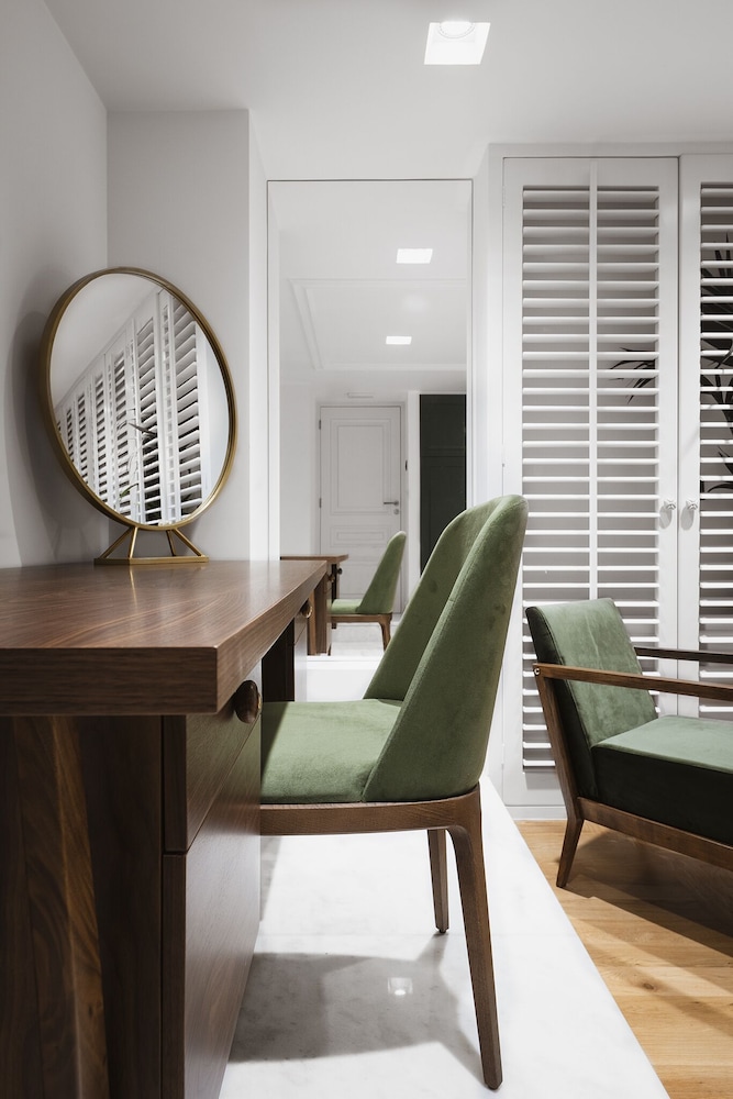 Suite - Photo 2