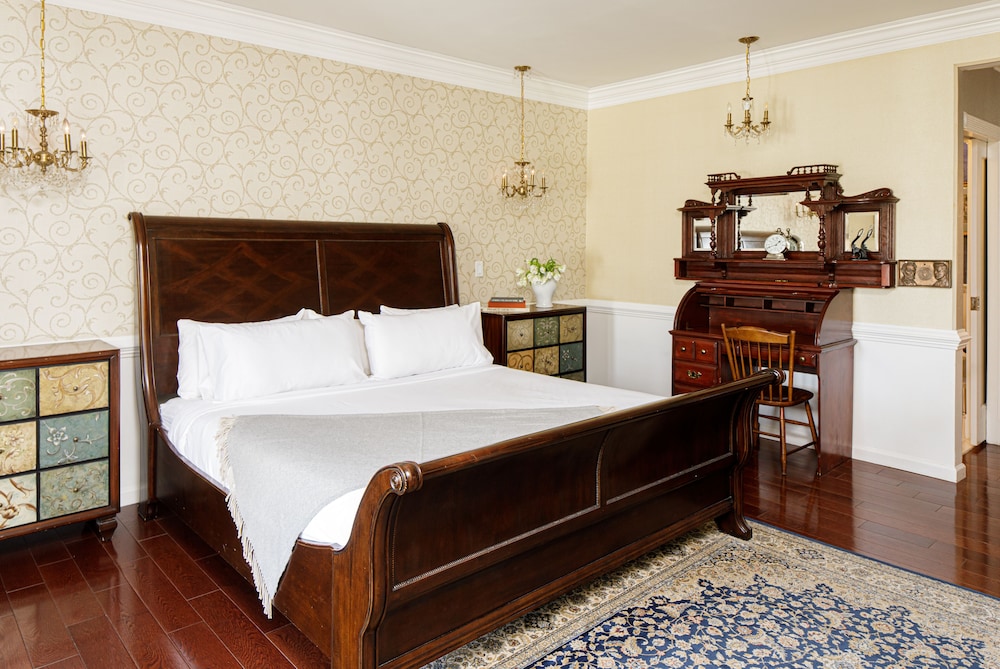 Presidential Room