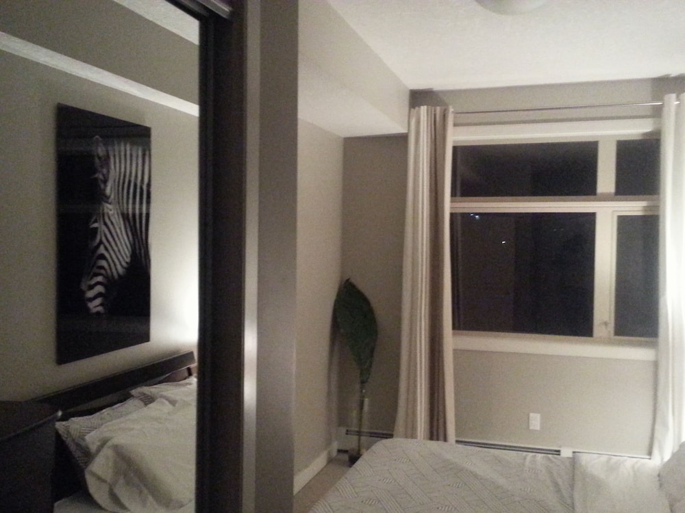 Premium Suite, 2 Bedrooms, Kitchen, Lake View