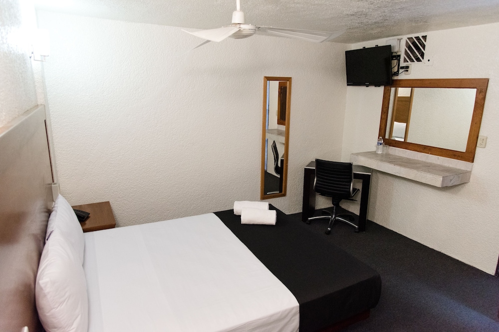Double Room - Photo 4