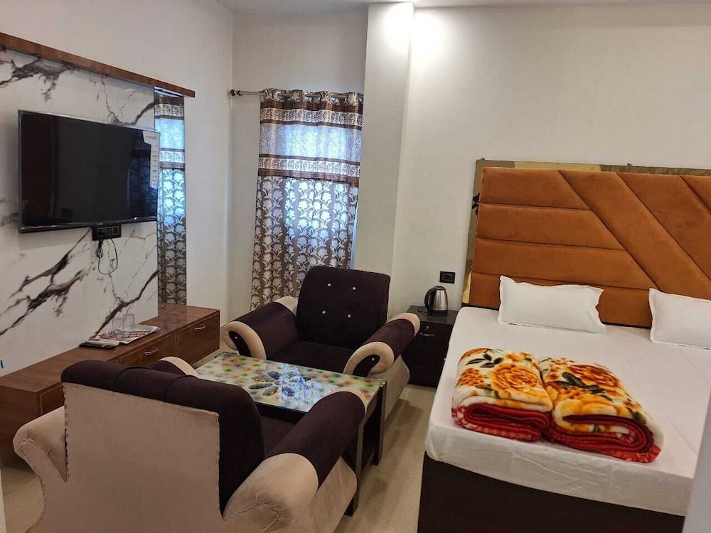 Superior Room, Balcony, City View