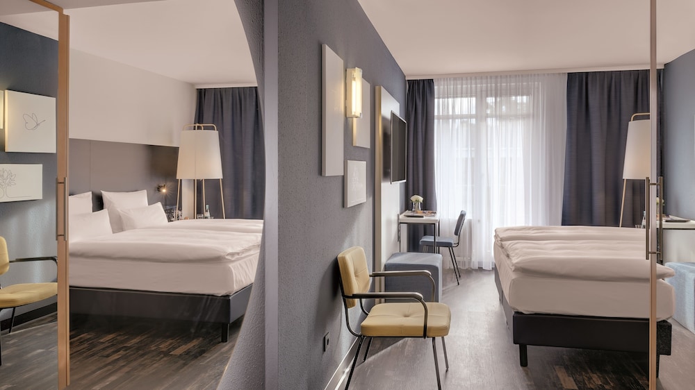 Standard Double or Twin Room photo 2