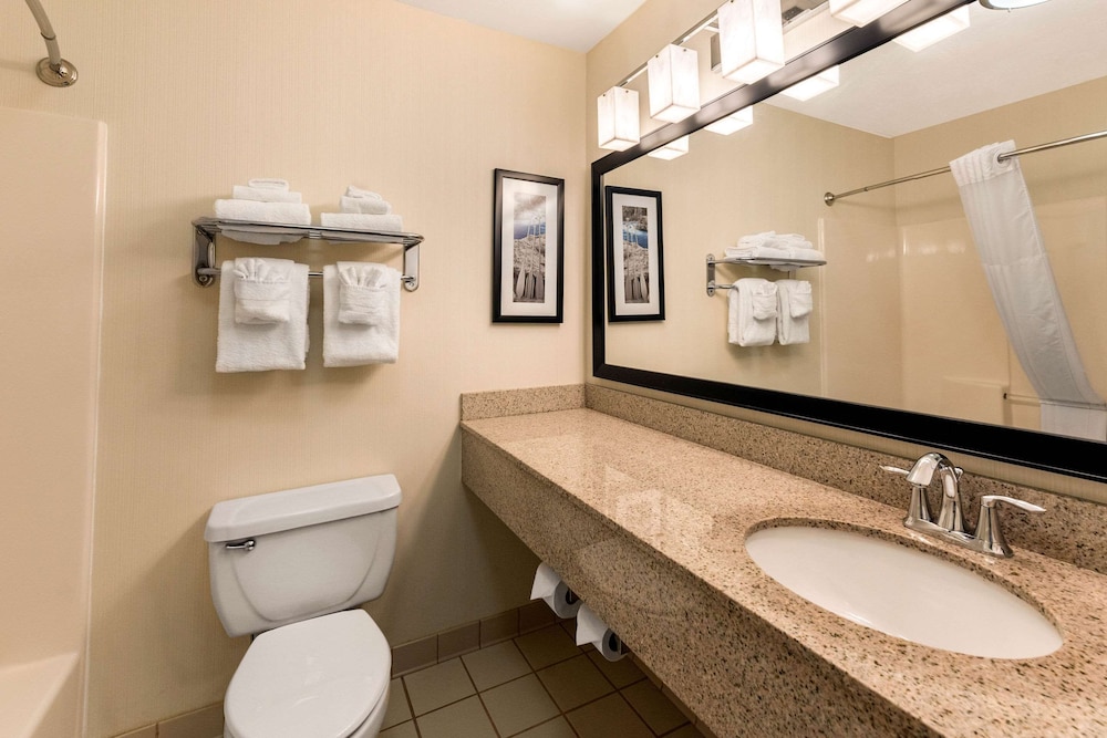 Suite, 2 Queen Beds, Non Smoking - Photo 7