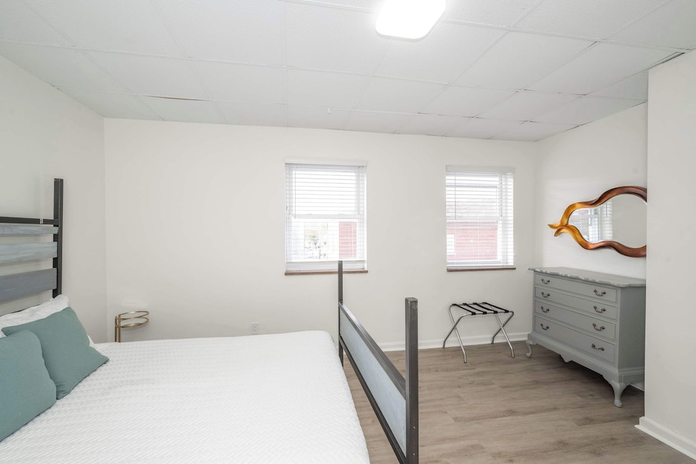 Apartment, Multiple Beds, Kitchen (Grand Elm Suite 1) photo 3
