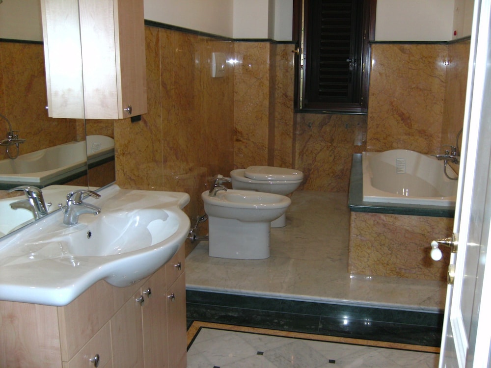 Quadruple Room, Private Bathroom (External) photo 2